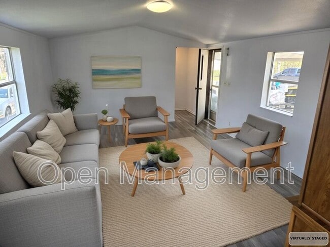 Photo - 900 N Curry Pike