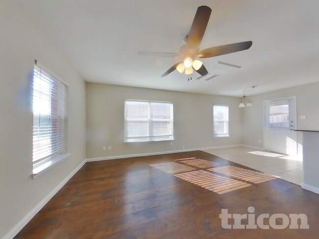 Photo - 112 Drover Ridge Rd