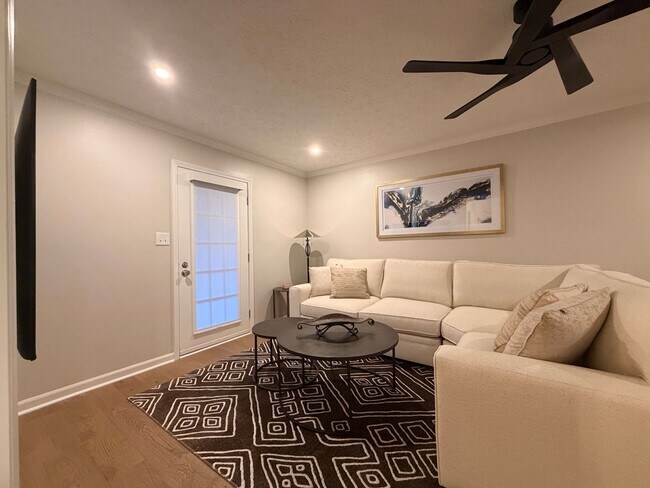 Photo - 174 Talmadge Dr Unit 174 Talmadge Street #14
