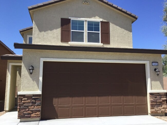 Building Photo - 10455 Marias St