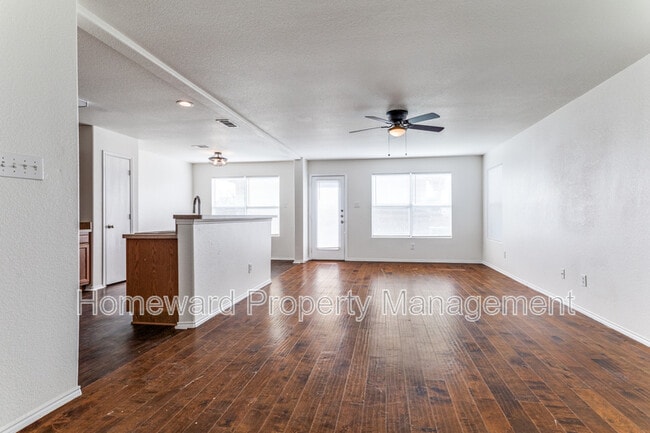 Photo - 7544 Lazy Spur Blvd