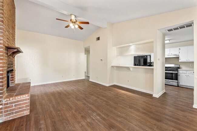 Photo - 2518 Howellwood Way