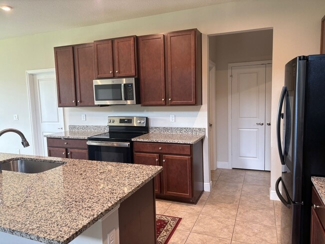 Cocina - 10976 SW Tessili Way