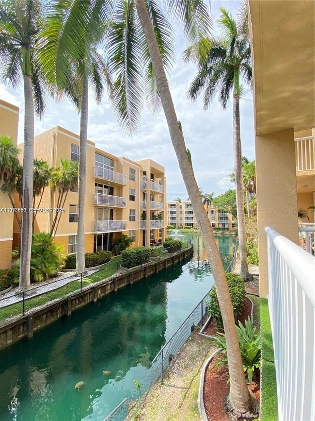 Photo - 1350 SE 3rd Ave Unidad 212