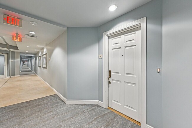 Photo - One Hundred Central