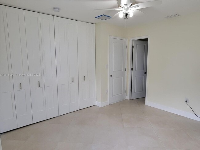 Photo - 19211 NW 48th Ct Unidad 0