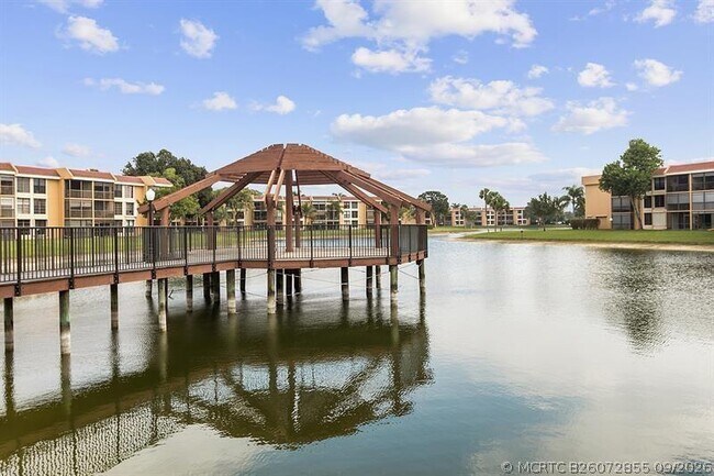 Photo - 6114 Coral Lake Dr