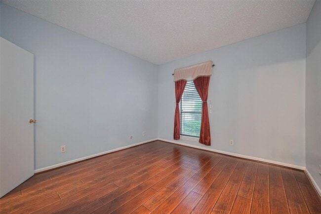 Building Photo - 7900 N Stadium Dr Unit 123