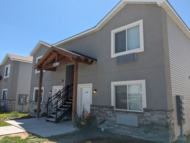 Front of Building - 310 Ella Ln Apartments Unit 12201