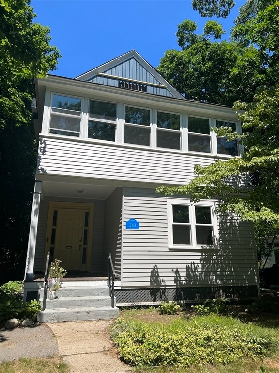 Photo - 263 Auburndale Ave Casa