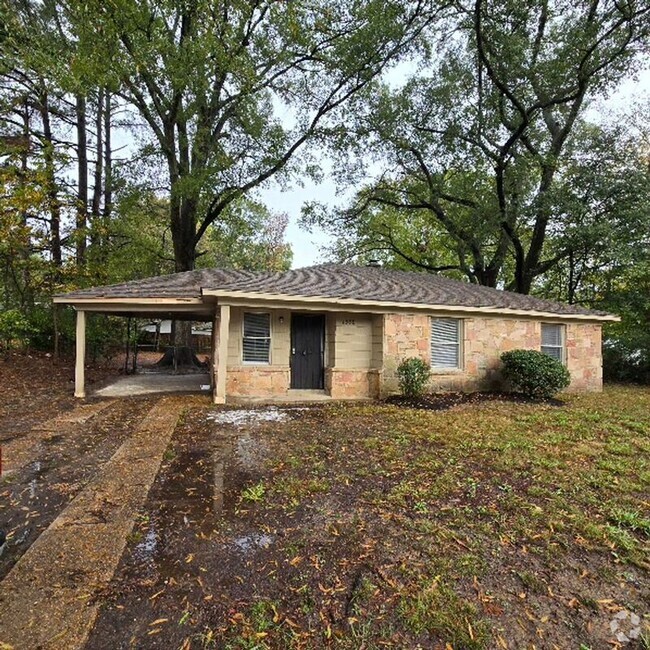 Building Photo - 1388 Frayser Blvd Rental