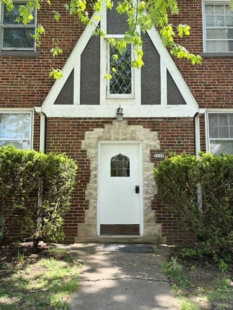 Building Photo - 3108 Indianola Ave Unit 1