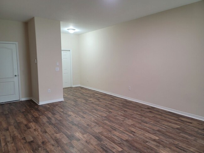 Photo - Home is in the Heart of New Tampa