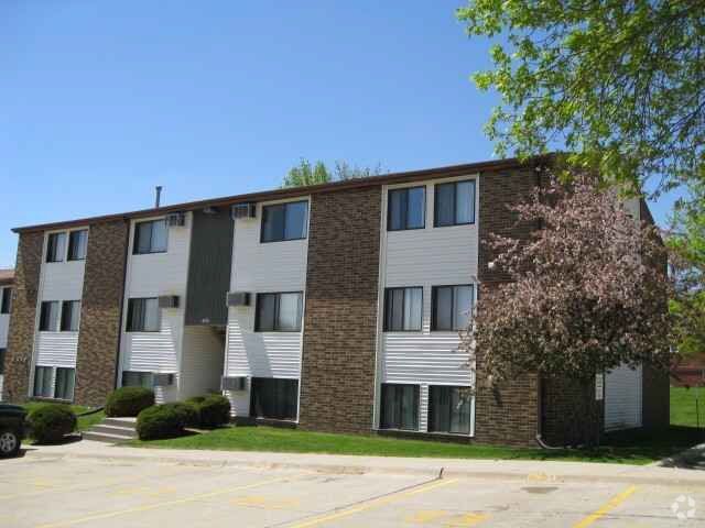 Building Photo - 804 Benton Dr Unit #34 Rental