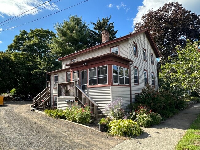 Building Photo - 86 State St Rental