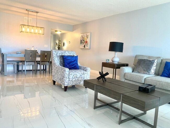 Photo - 2800 N Palm Aire Dr Unit 302