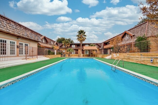 Photo - 600 Liddon Ave