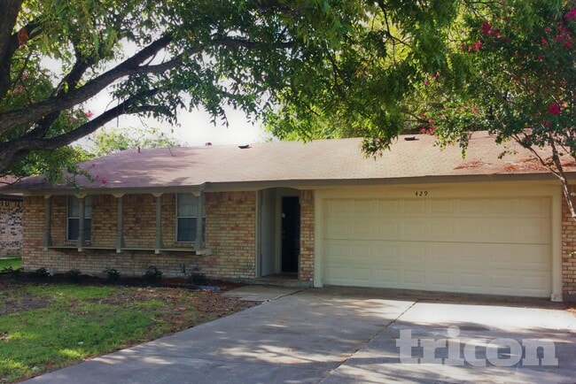 429 W Ferndale Ln