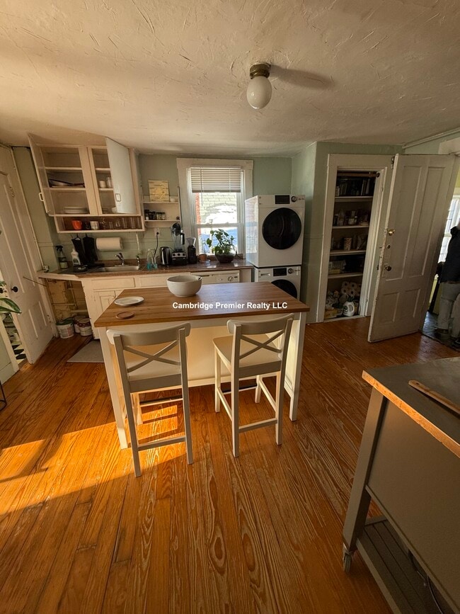 Photo - 434 Franklin St Unit 3