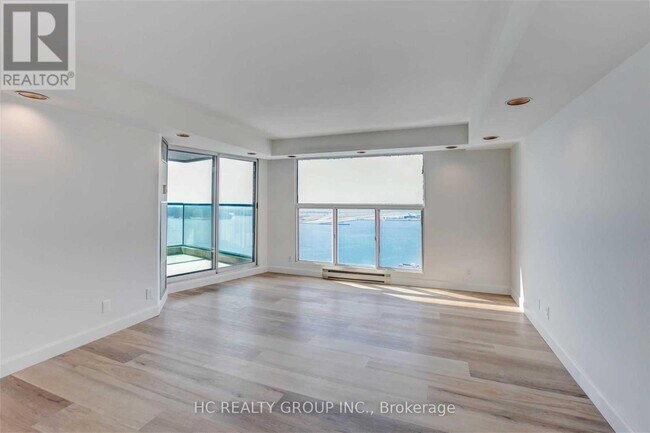 Photo - 99 Harbour Square Unit 3008
