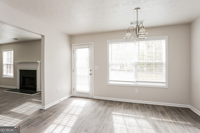 Photo - 210 Makenna Dr