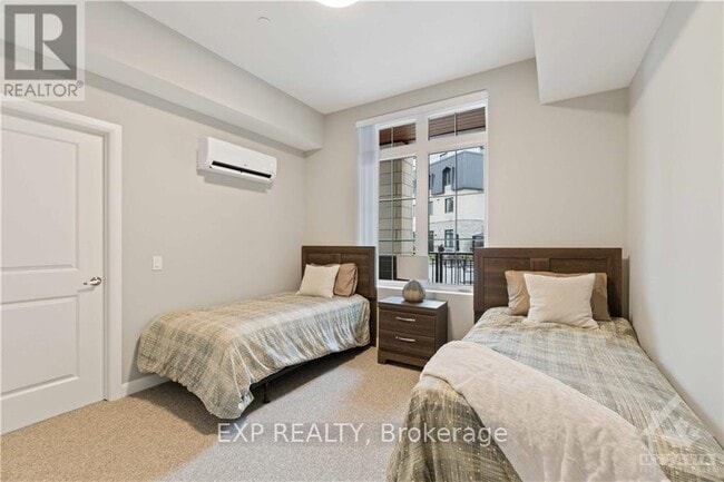 Photo - 301 - 100 PINEHILL ROAD