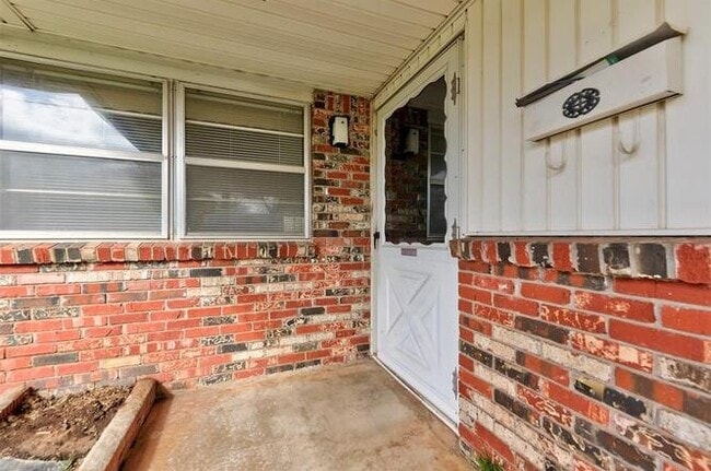 1001 Hampton Rd