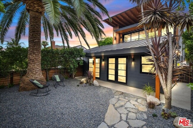 Building Photo - 4027 Moore St