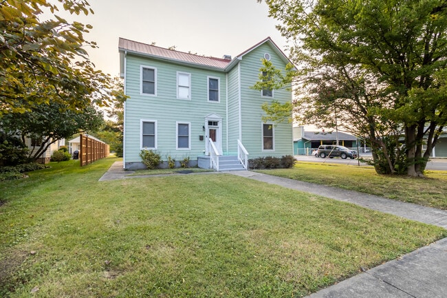 Photo - 533 N 8th St Casa