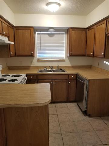 Photo - 6492 Central Ave