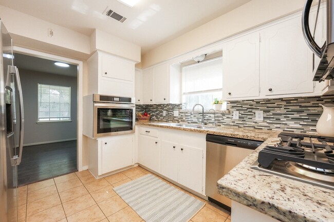 Photo - 10003 Warwana Rd