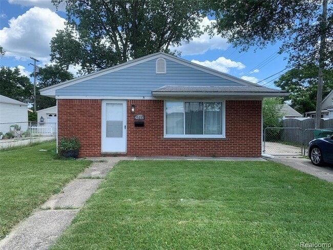 Photo - 25030 Ford St House