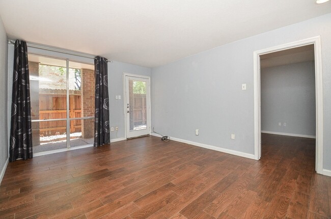 Photo - 4635 Wild Indigo St Unit 498