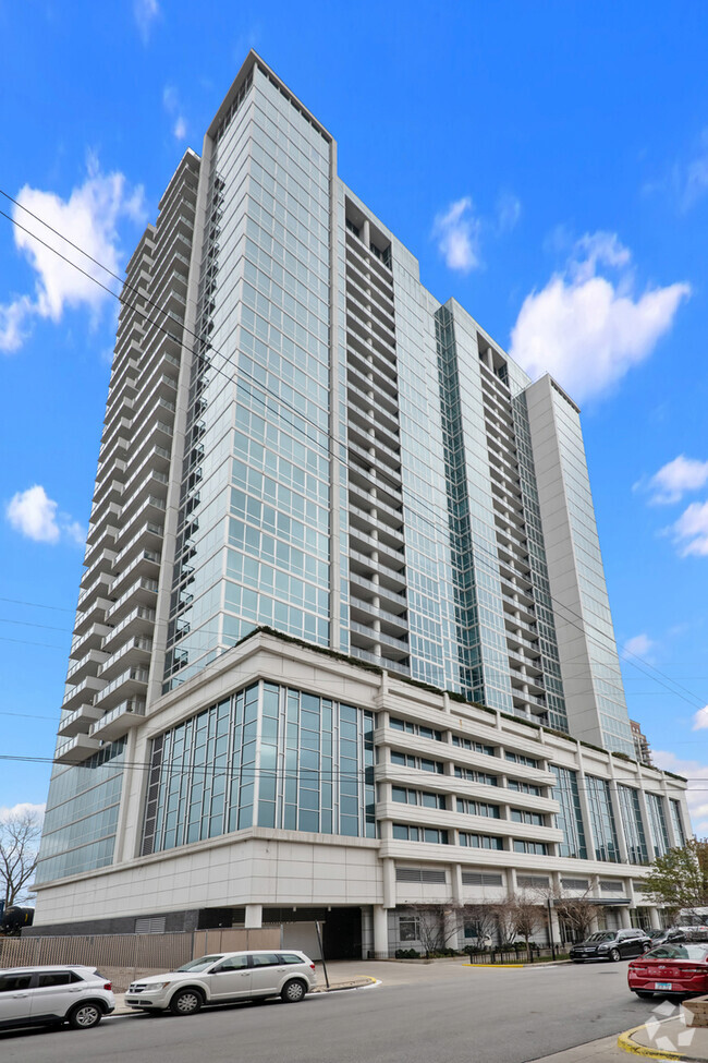 Building Photo - 1629 S Prairie Ave Unit 3011 Rental