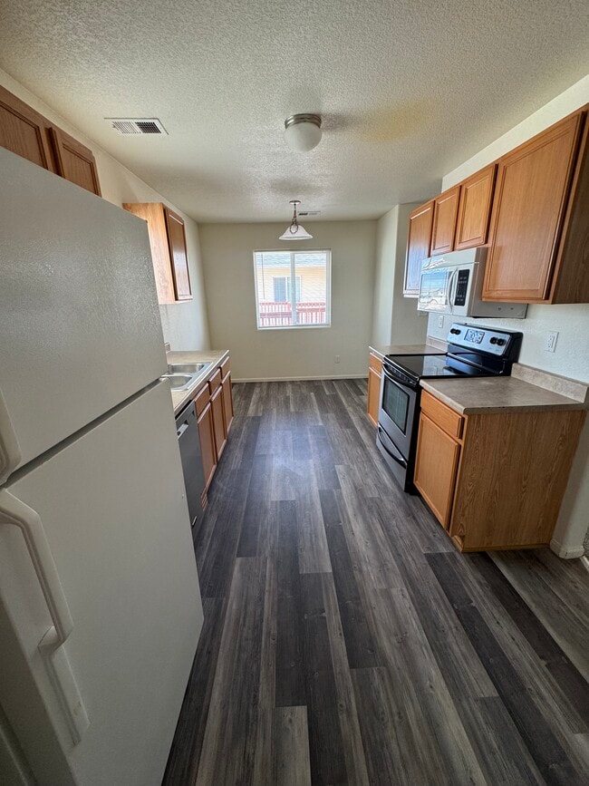 Photo - 3931 Ariel Ave Unidad 3931 Ariel Ave Apt B