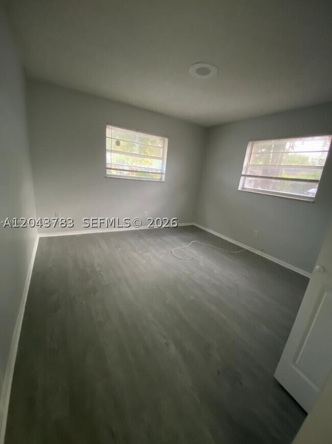 Photo - 5425 NW 16th St Unit 0