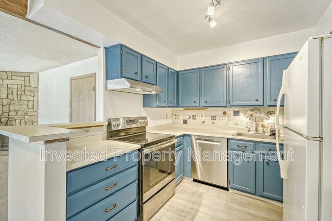 Photo - 370 Zang St Unit Apt 7-104