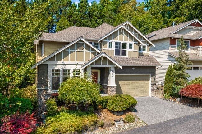 Building Photo - Elegant Redmond Retreat | 4 Bed + 2 Offices | Prime Cul-de-Sac Location