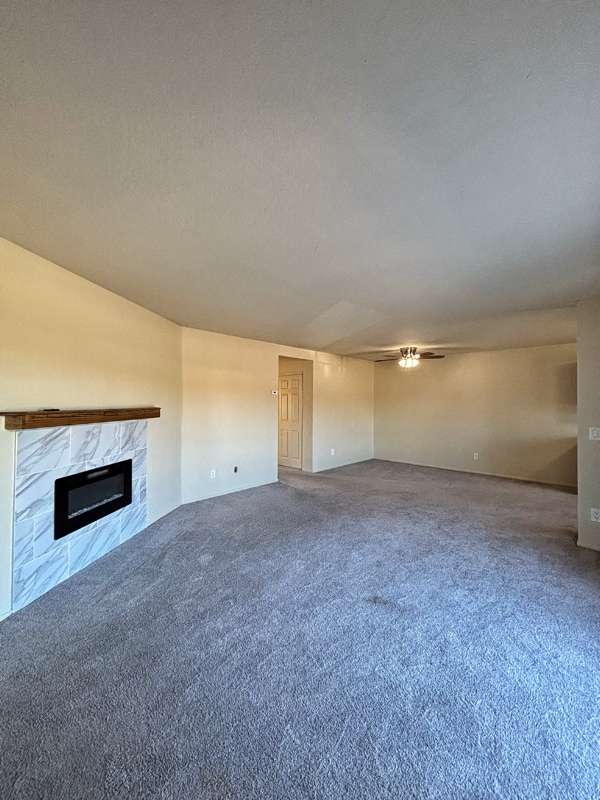 Building Photo - 126 W Electric Ave