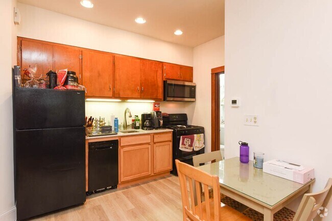 Building Photo - 2821 W Shakespeare Ave Unit G07C Rental