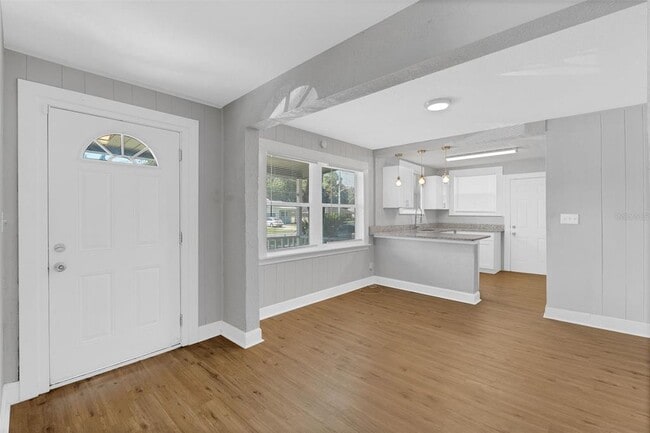 Photo - 4415 America St