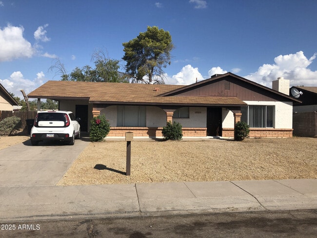 Building Photo - 26 E Duke Dr