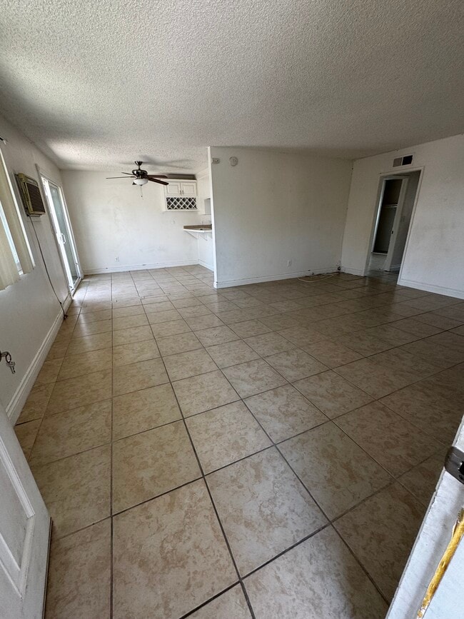 2578 N Bourbon St Unit 2 Bed, 1 Ba