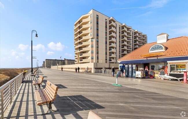 Building Photo - 360 shore Unit 10C Rental