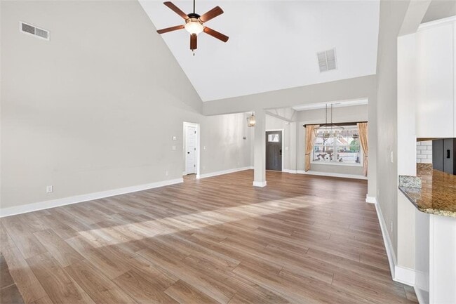 Photo - 612 Quail Ct