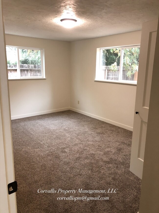 Photo - 2039 NW Arthur Pl