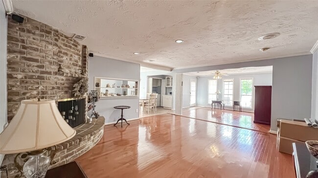 Photo - 9206 Hendon Ln