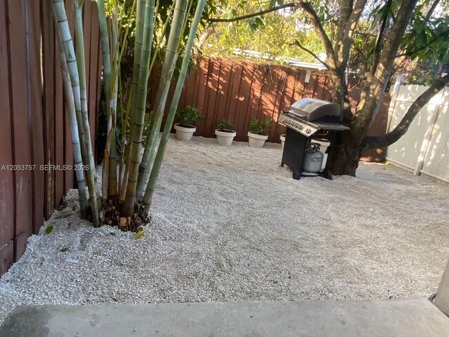Photo - 3629 SW 12th St Unit B