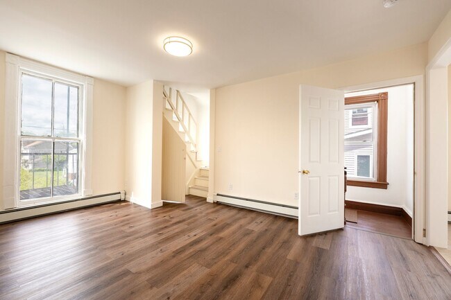 Photo - 6 Parry Ave Unit 6 Parry  2