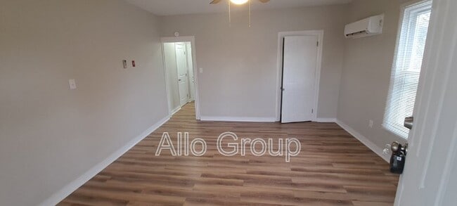Photo - 9878 Canterbury Rd Unit 3